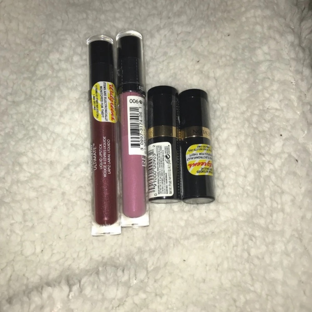 New/Sealed Revlon lipsticks/lip cream bundle